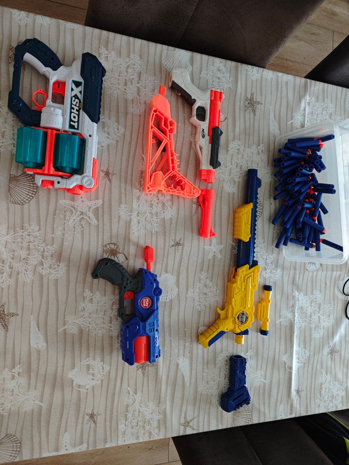 4 (Nerf)pistolen met pijltjes, Kinderen en Baby's, Ophalen of Verzenden, Gebruikt