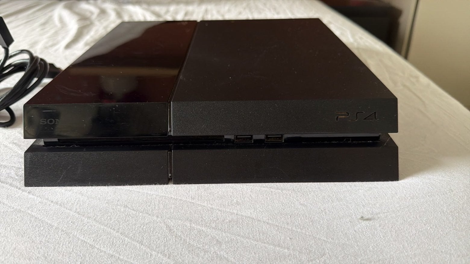 PlayStation 4 Original met 525 gb opslag en 4 controllers, Spelcomputers en Games, Spelcomputers | Sony PlayStation 4, 500 GB