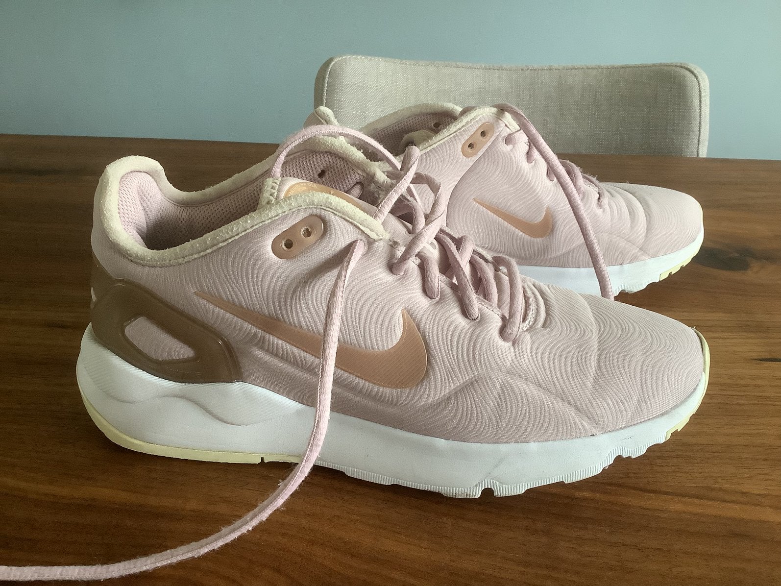Nike LD Runner LW roze maat 40, Ophalen of Verzenden, Zo goed als nieuw, Roze, Sneakers of Gympen