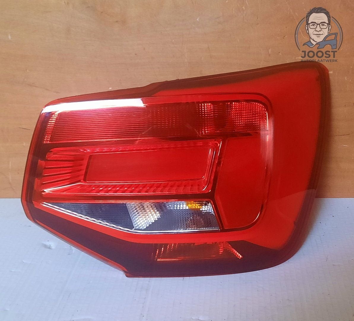 Achterlicht rechts LED Audi Q2 v.a 2016 81A945070B, Gebruikt, -, -, -