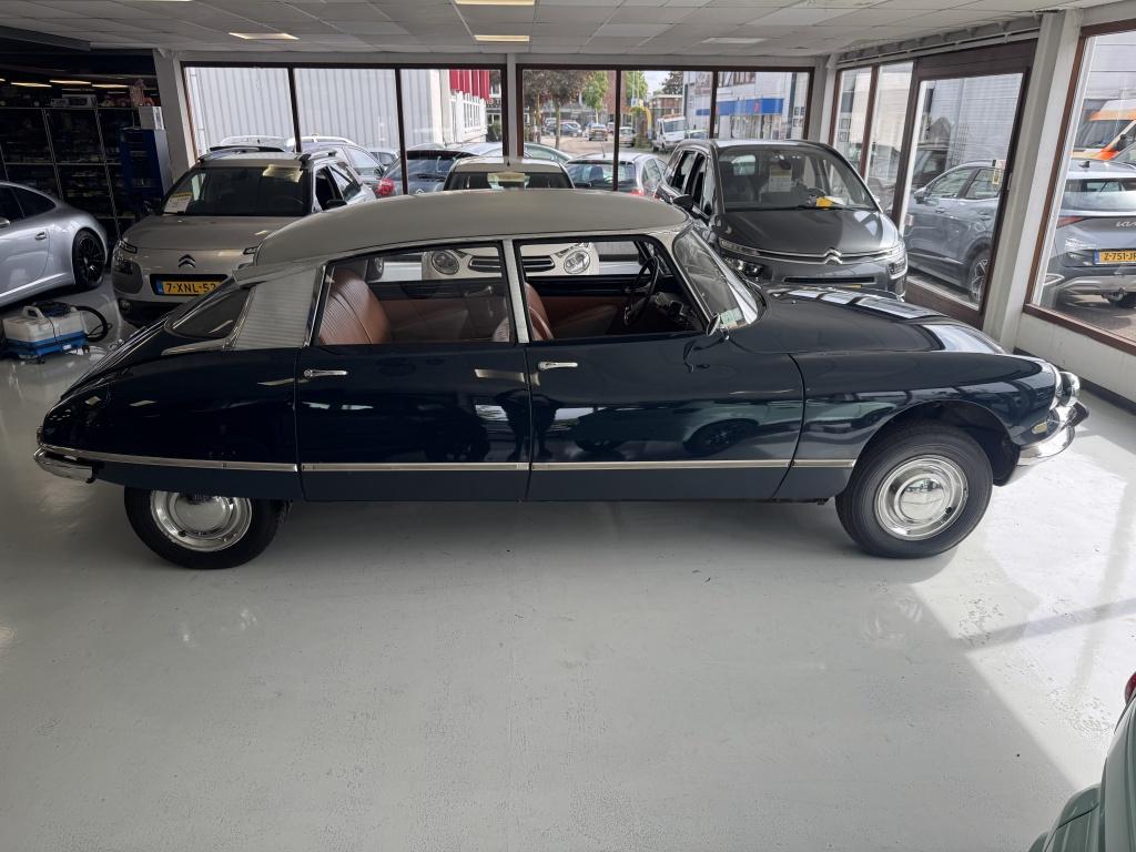 Citroën ID 19 B Onbekend (bj 1967), Auto's, Metallic lak, Citroën, Blauw, Bedrijf