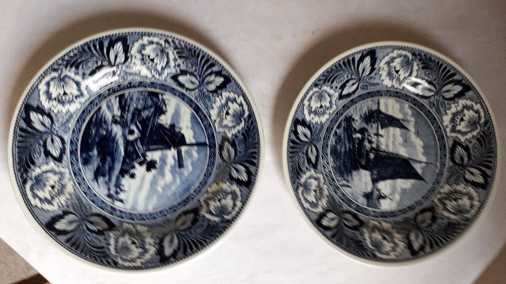 2 DELFT WANDBORDEN: ZEILSCHIP + MOLEN, Antiek en Kunst, Antiek | Wandborden en Tegels, Ophalen of Verzenden