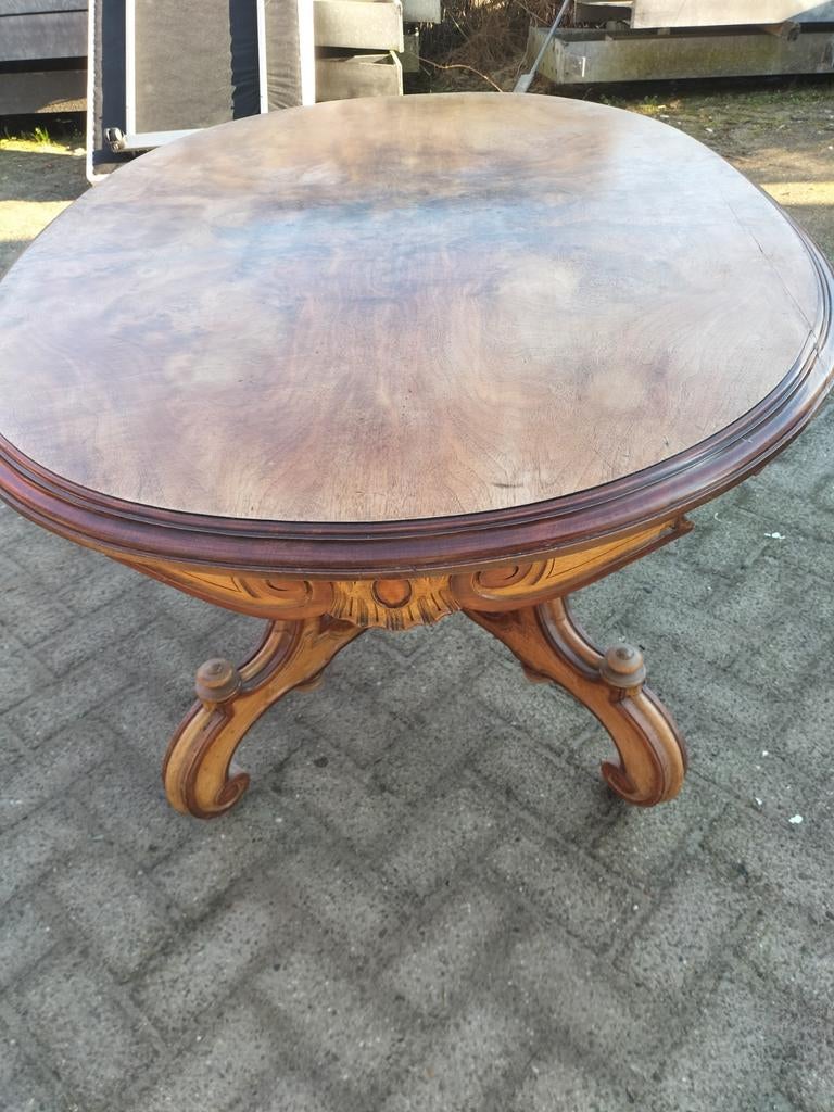Antieke eettafel, Ophalen