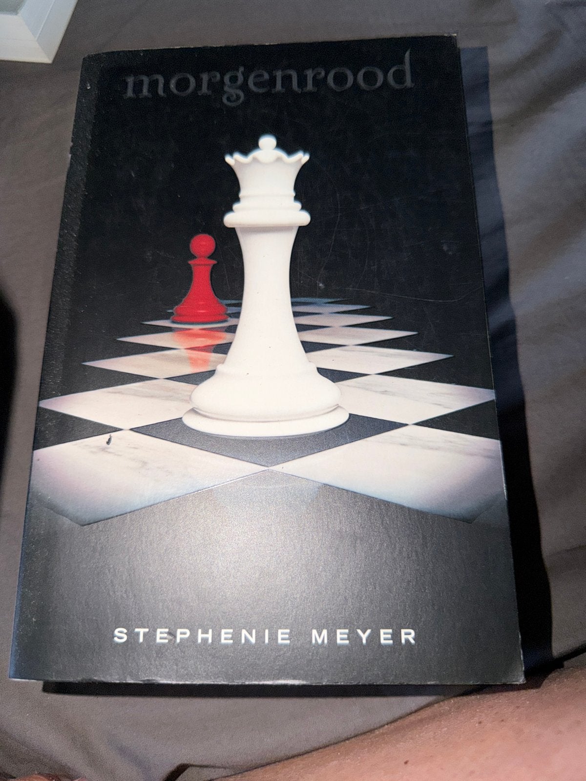 D3.   Stephenie Meyer - Morgenrood, Ophalen of Verzenden, Zo goed als nieuw, Stephenie Meyer