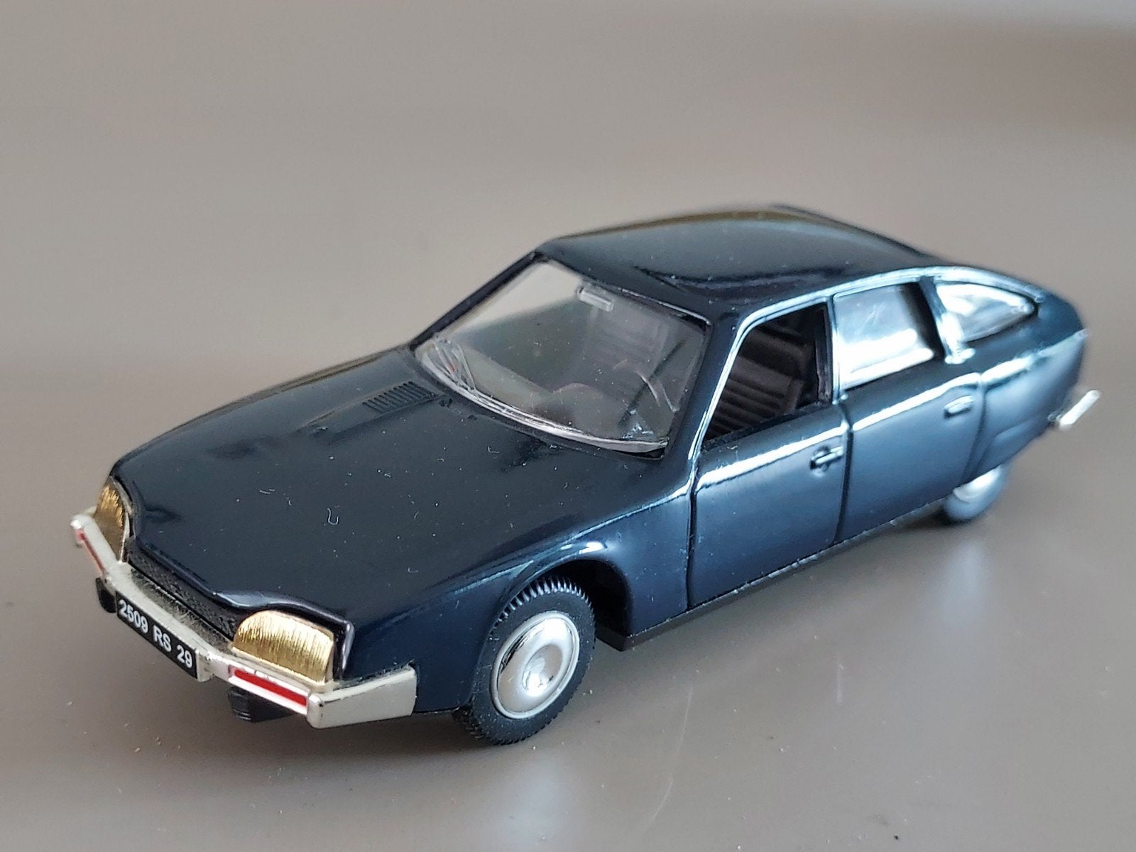 Citroën  CX 2200 berline  Norev  met fraaie details 1:, Hobby en Vrije tijd, Modelauto's | 1:43, Ophalen of Verzenden, Auto, Norev
