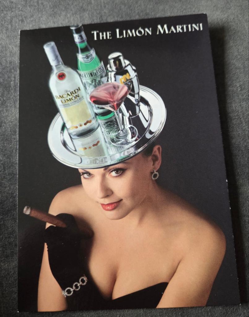 Sexy vrouw met sigaar en dienblad op haar hoofd - Bacardi, Verzenden, Ongelopen, Overige thema's