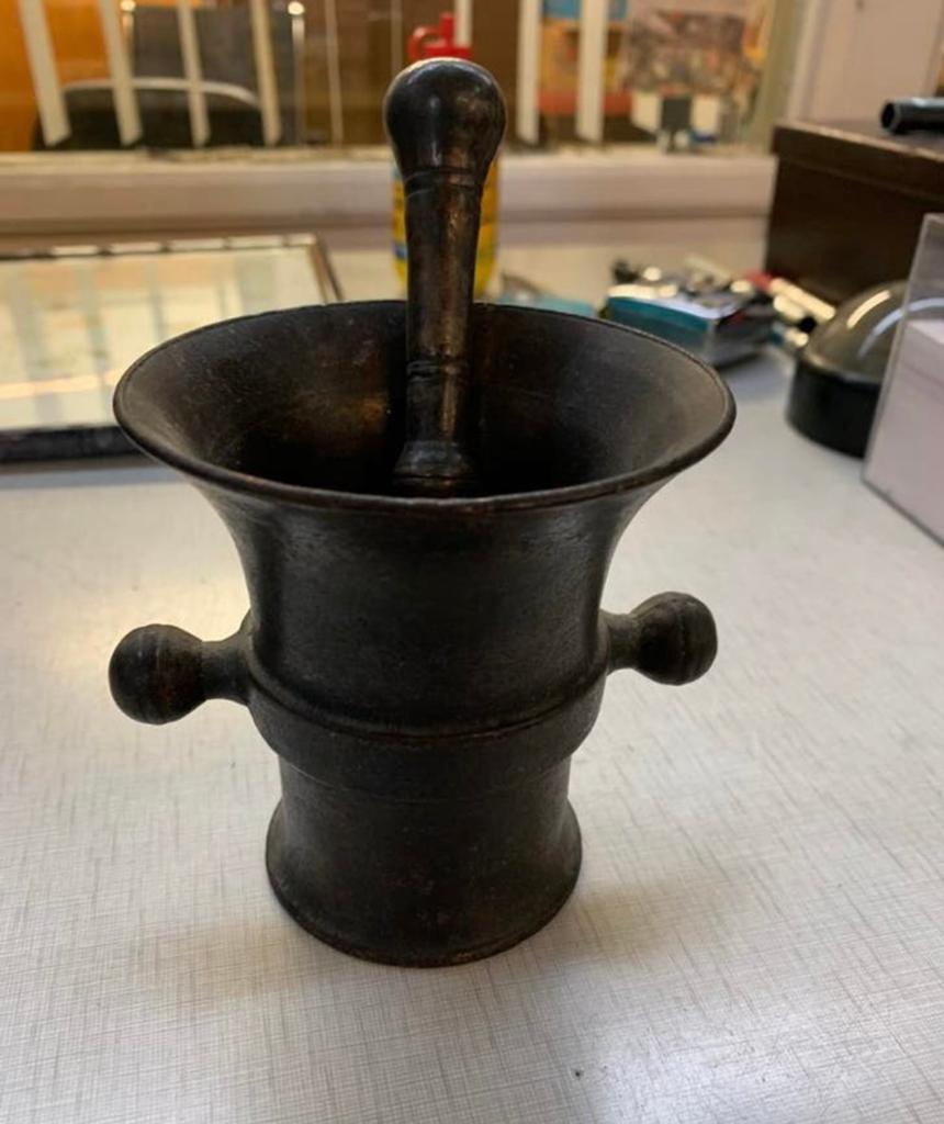 Vijzel schitterende antieke 18e eeuwse bronzen vijzel., Antiek en Kunst, Ophalen of Verzenden