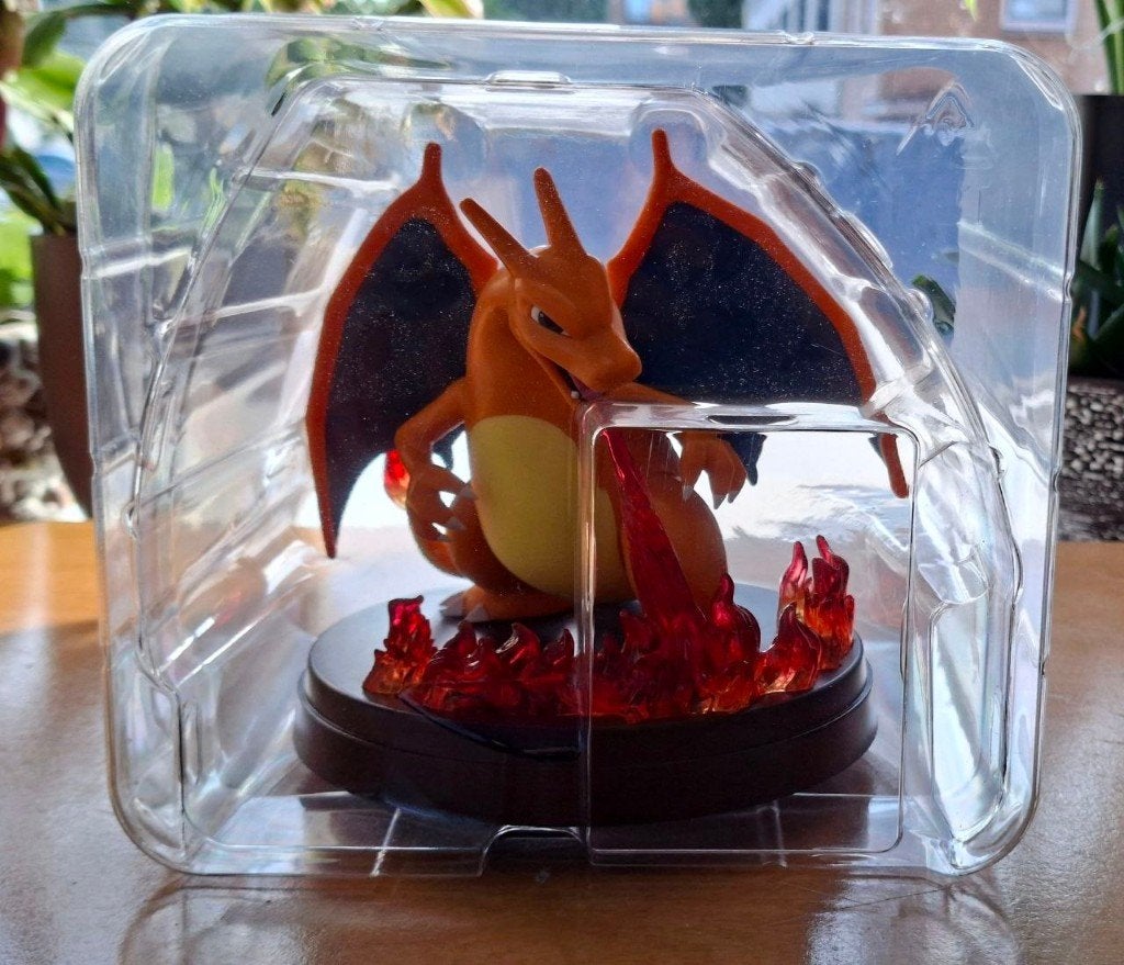 Charizard Beeldje, Hobby en Vrije tijd, Ophalen of Verzenden, Zo goed als nieuw