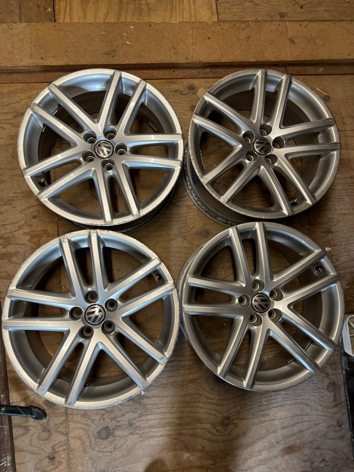 Set van 4 VW velgen 5x100 met stoeprandschade, Ophalen, Gebruikt, Velg(en), 17 inch