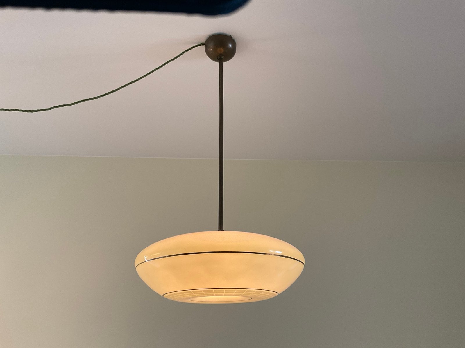 Prachtige Vintage Mid-Century UFO Hanglamp (Glas & Messing), Ophalen, Zo goed als nieuw, Glas