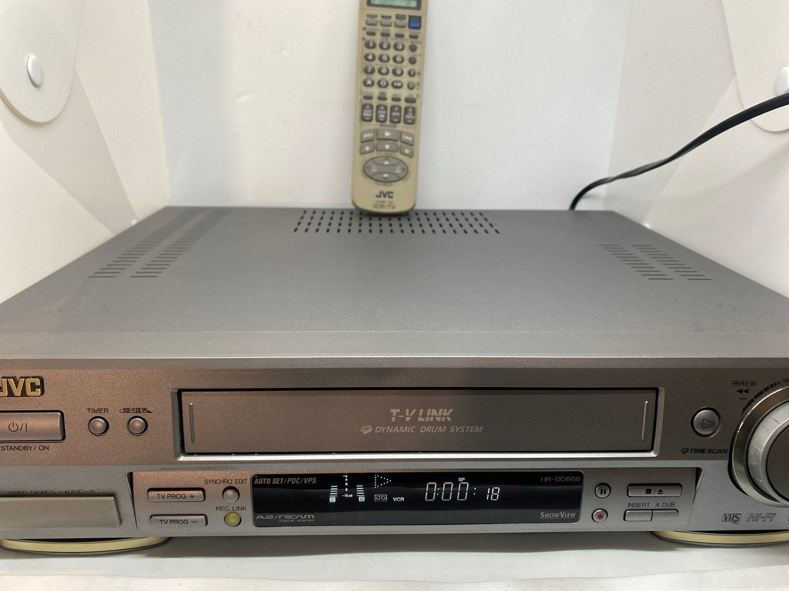 JVC Videorecorder HR-DD868EU met afstandsbediening, Gebruikt, Monforts Quartier 23, D-41238 Monchengladbach Germany, Ophalen of Verzenden