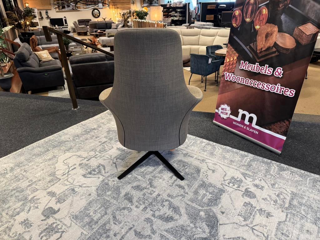 Fauteuil Montis Draaibaar 360° €299,- Direct leverbaar, Ophalen, Hout, #Fauteuil#Montis#Draaibaar#Taupe#Beige, Nieuw