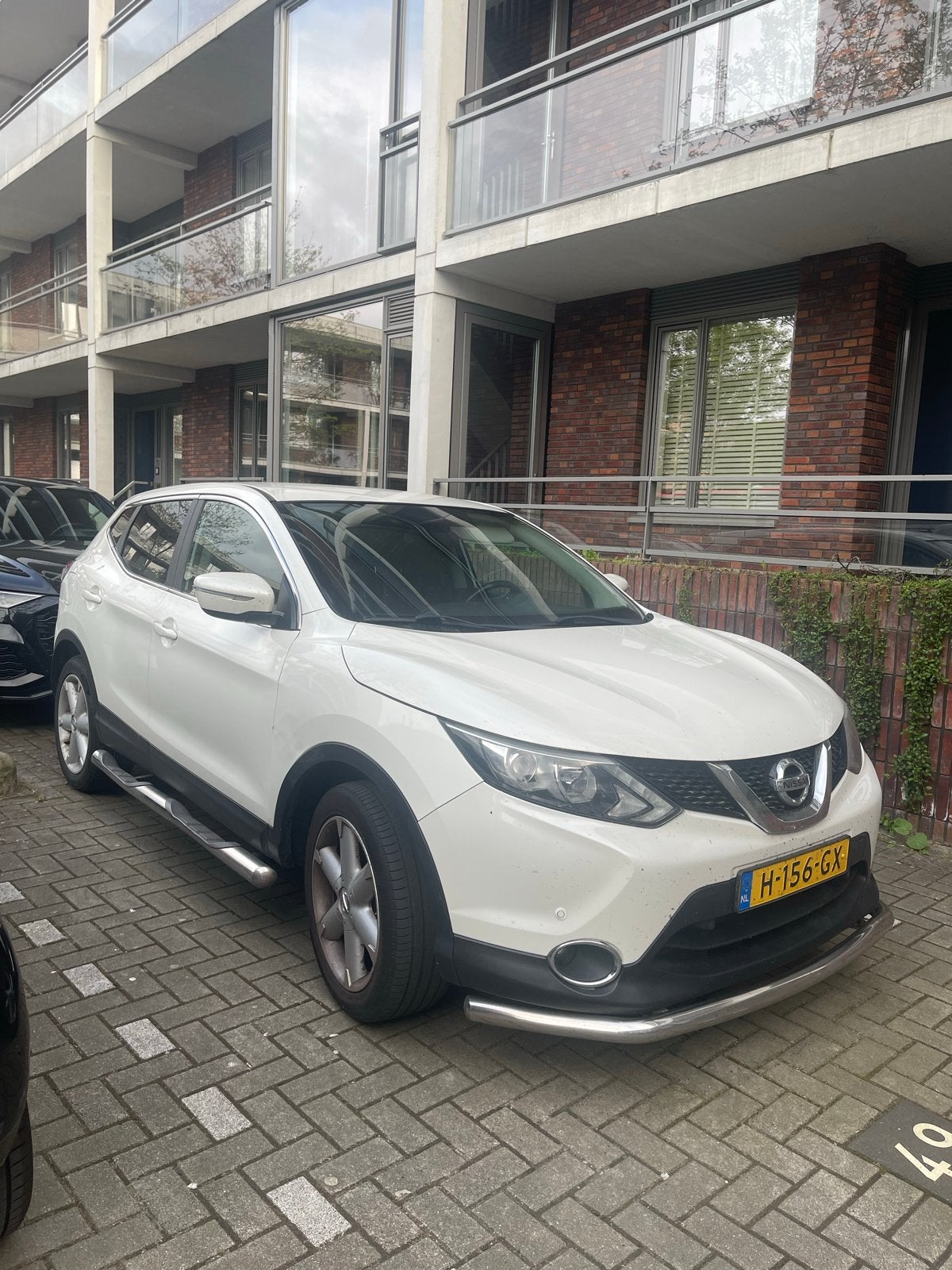 Nissan Qashqai 1.2 Dig-t 85KW 2WD 2014 Wit Amsterdam west✅, Auto's, Nissan, Voorwielaandrijving, 4 cilinders, Wit, 1200 kg