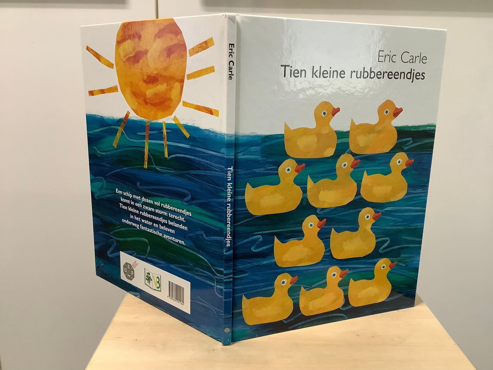 Leuk Boek 10 Eendjes tellen avontuur op zee dieren ontdekken, Ophalen of Verzenden, Zo goed als nieuw, Eric Carle, 3 tot 4 jaar