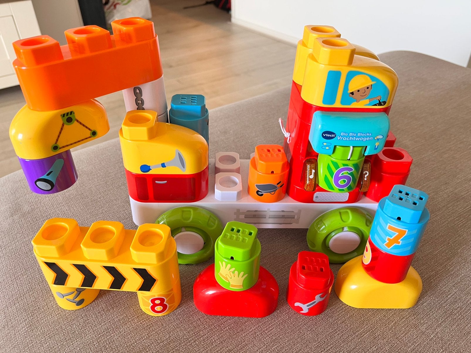 VTech Bla Bla Blocks Vrachtwagen met extra blokken, Ophalen, Zo goed als nieuw, Overige merken