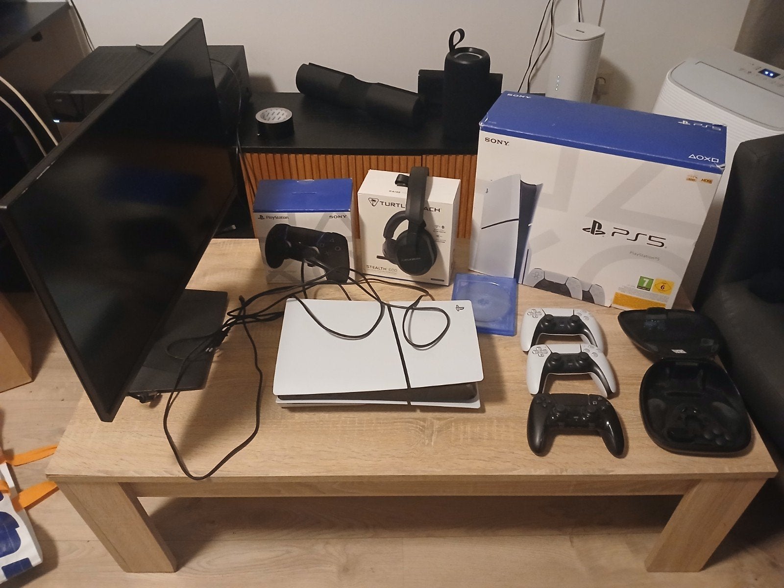 PlayStation 5 Bundel: Console, Controllers, Headsets & Game, Ophalen of Verzenden, Zo goed als nieuw