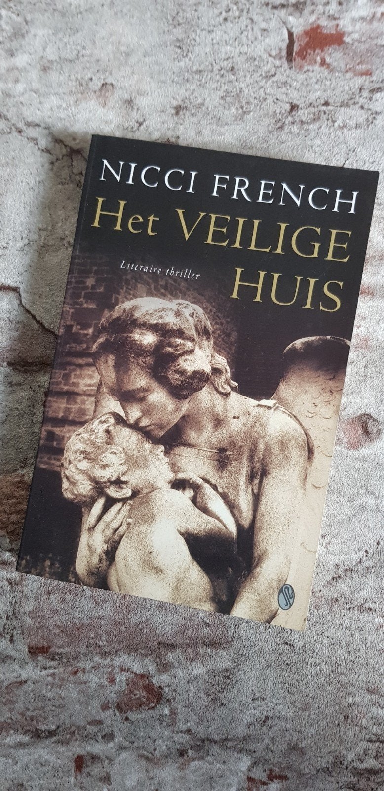 Nicci French - Het Veilige Huis, Ophalen of Verzenden, Zo goed als nieuw, Nicci French