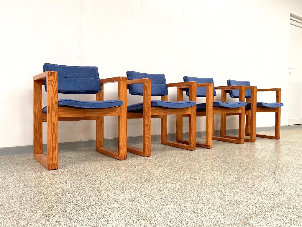 Set van 4 vintage mid-century design eetkamerstoelen, Huis en Inrichting, Stoelen, Ophalen, Blauw, Vier, Stof