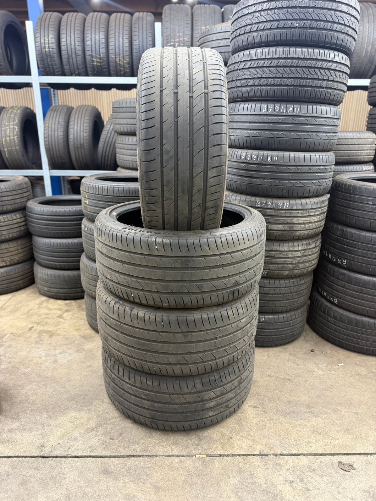 4x 285/35/22 6mm+ Goodride zomer €100 pst incl montage, Ophalen, Zomerbanden, Band(en)