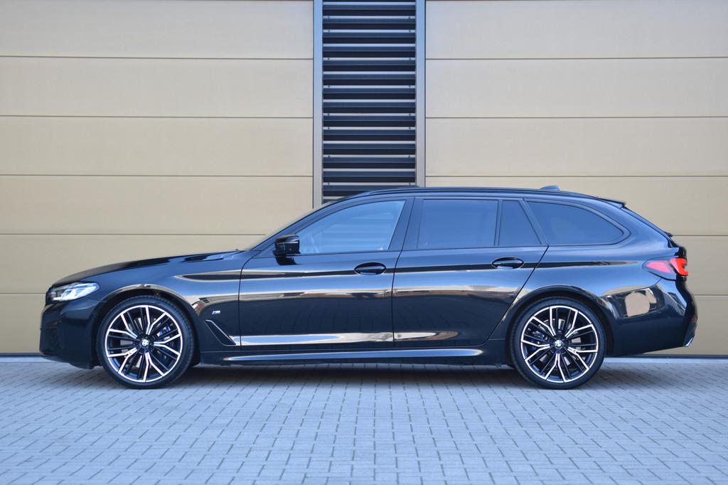 BMW 5 Serie Touring 540i xDrive High Executive * M-Sport * S, Auto's, BMW, Gebruikt, 334 pk, Zwart, Leder