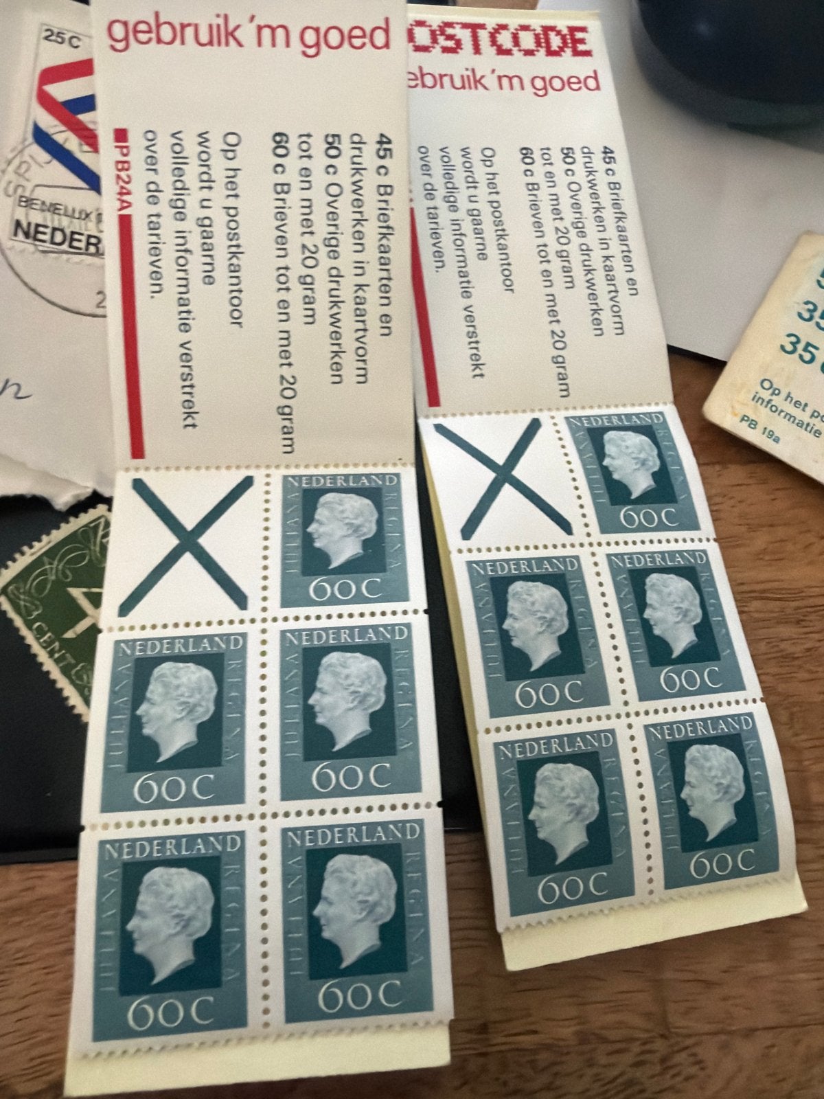 Volledige postzegelboekjes 60 cent Juliana Postcode, Ophalen of Verzenden, Na 1940, Postfris
