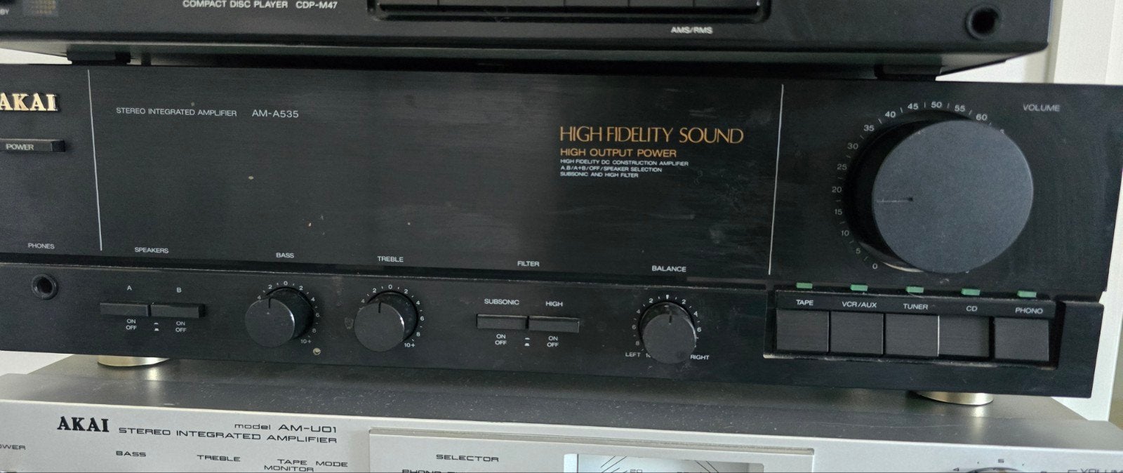 Akai AM-A535, Audio, Tv en Foto, Ophalen, Zo goed als nieuw, Minder dan 60 watt, Overige merken