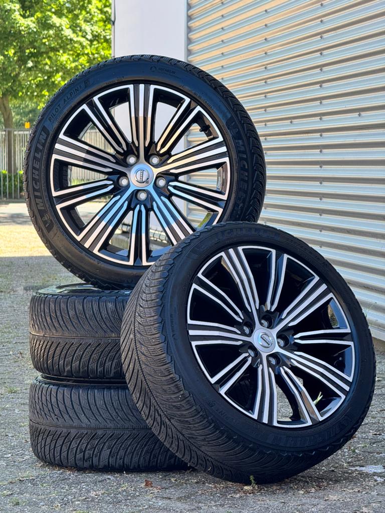 Volvo v60 velgen 18 inch Origineel V60 S60 Winterbanden, Ophalen, 18 inch, Banden en Velgen, Winterbanden