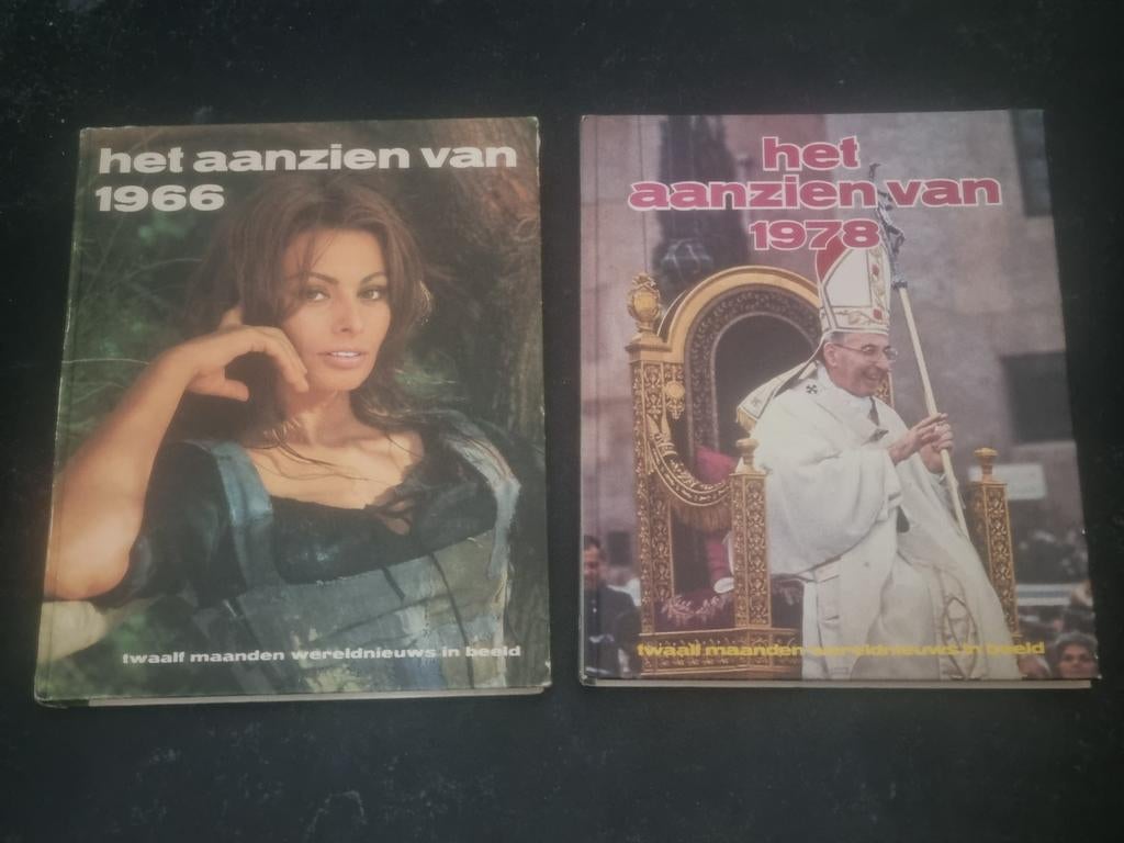 Het Aanzien van 1966 en 1978 - Jaaroverzichten, Boeken, Ophalen of Verzenden, Gelezen, Overige typen