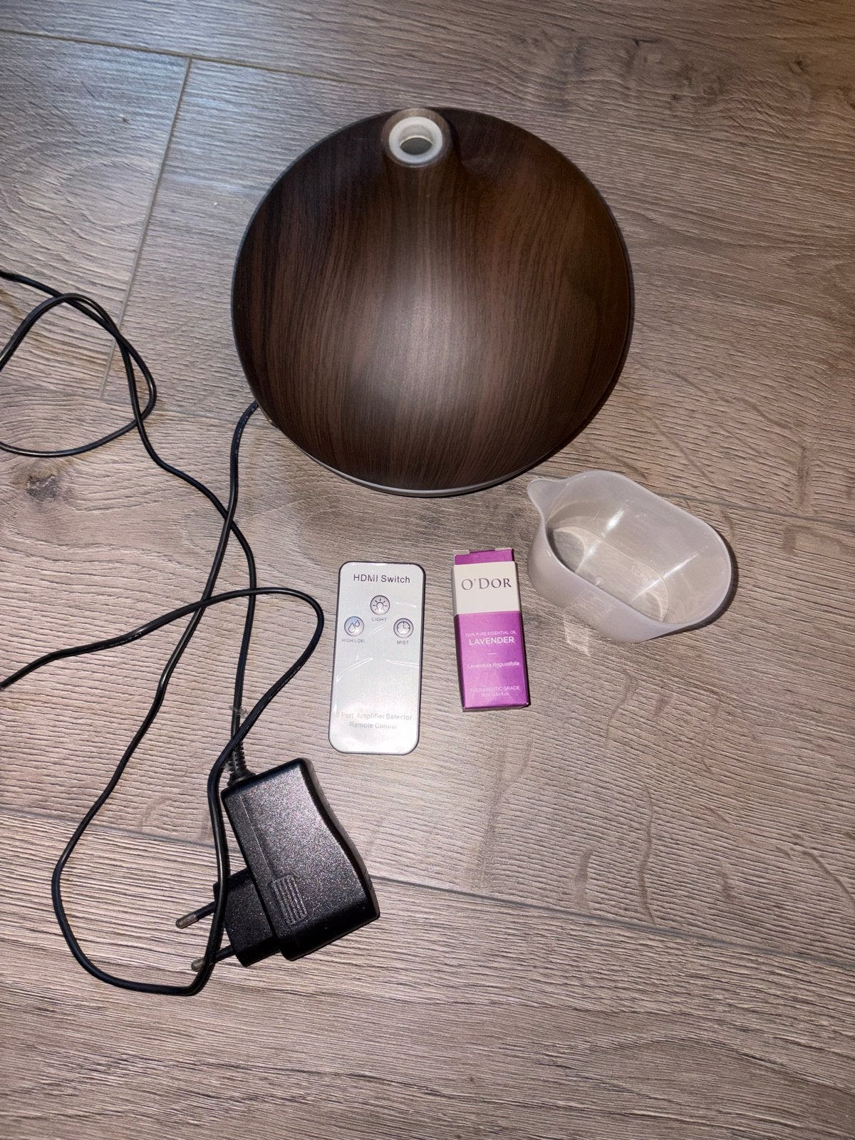 Aroma diffuser met afstandsbediening en oliën, Gebruikt, Kunststof, Ophalen of Verzenden, Modern
