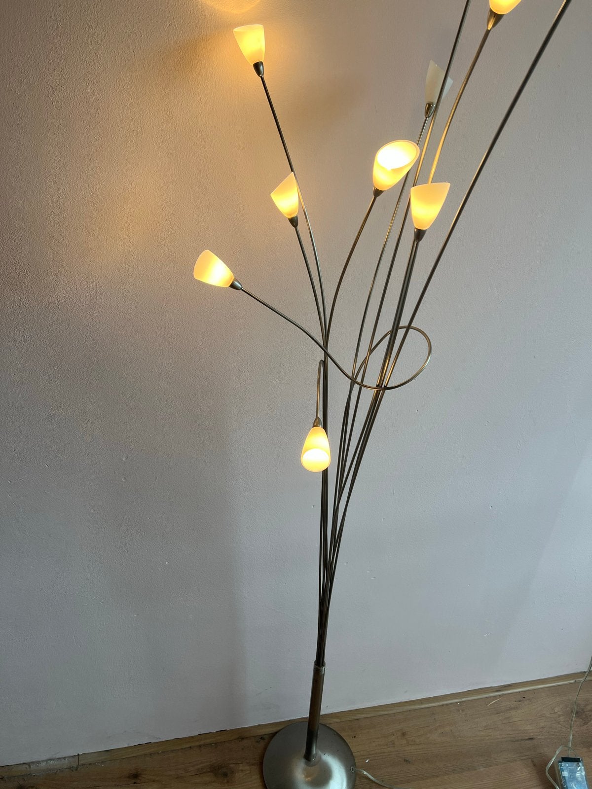 Moderne vloerlamp met 10 lichtpunten - sfeervol en buigbaar, Huis en Inrichting, Ophalen, Gebruikt, Overige fittingen, Metaal