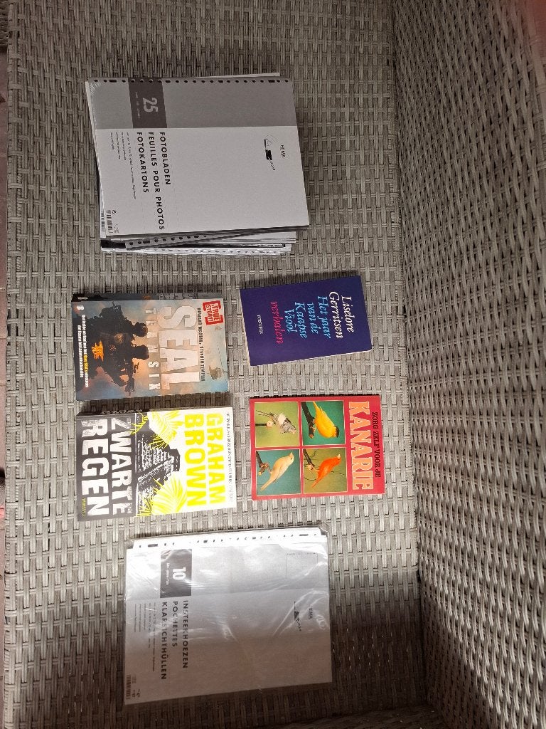 Rommelmarkt spullen, Ophalen, Gebruikt