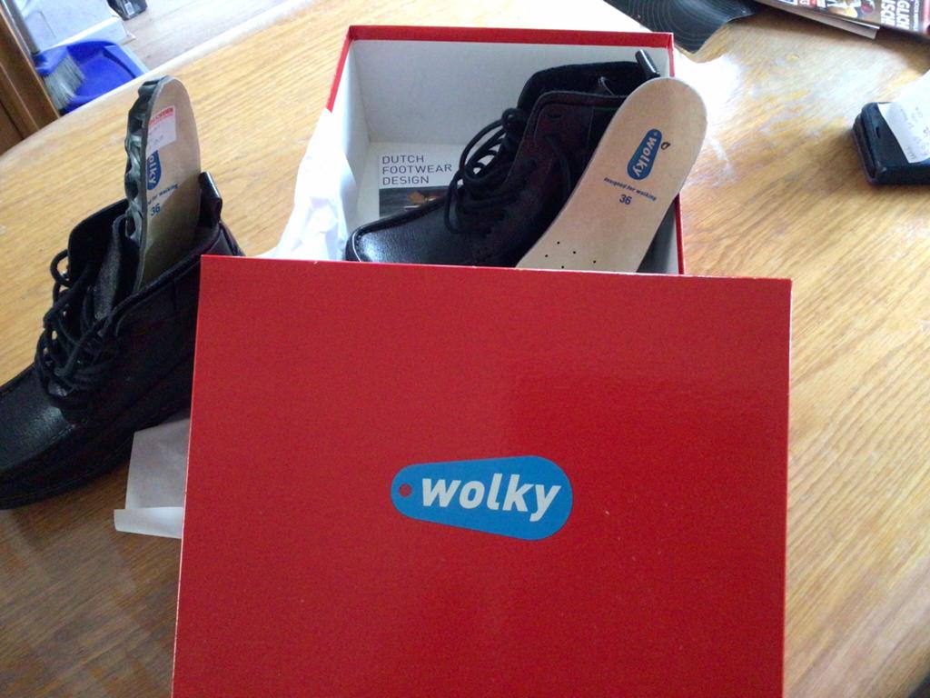 Te koop nieuwe wolky schoenen, Ophalen, Schoenen met lage hakken, Zwart, Nieuw