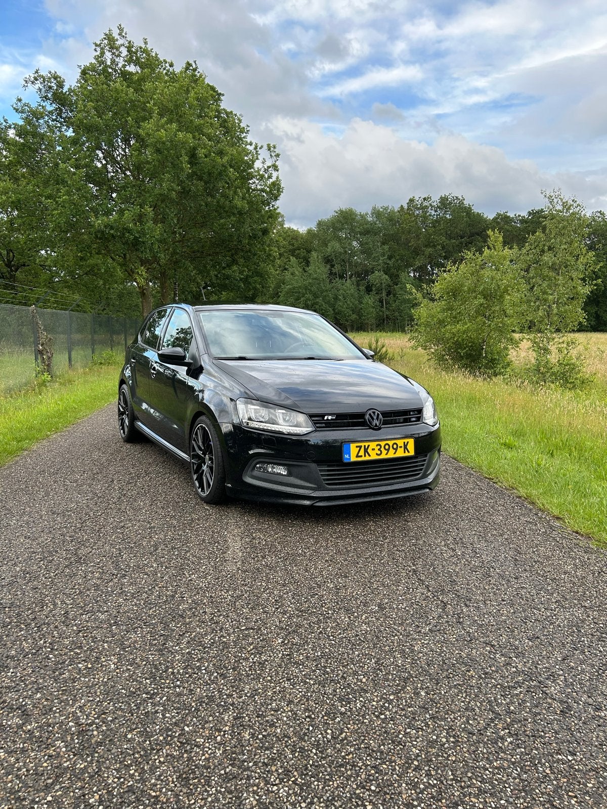 Volkswagen Polo 1.2 TSI 66KW 2014 Zwart, Voorwielaandrijving, 40 €/maand, 4 cilinders, Zwart