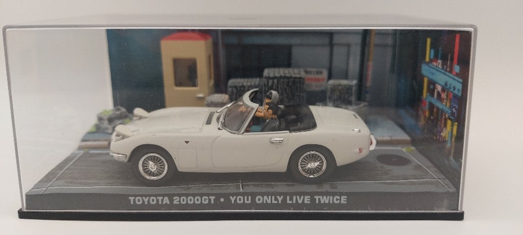 #7 Toyota 2000GT James bond auto met boekje, Verzenden, Nieuw, Auto, Universal Hobbies