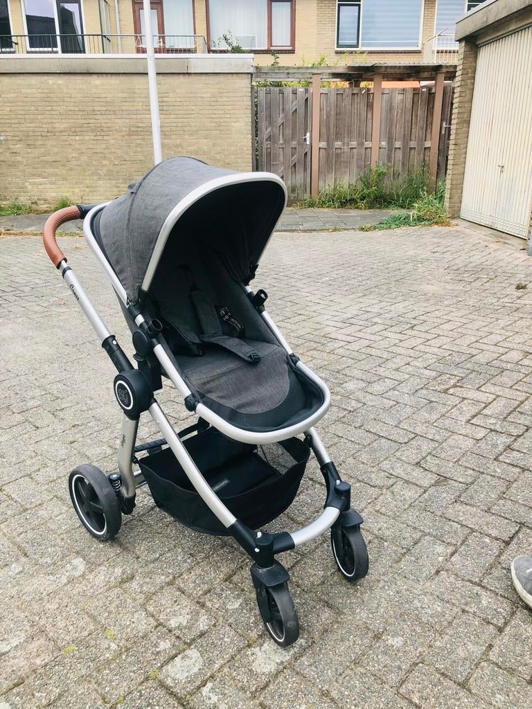 Combiwagen grijs inclusief passende regenhoes en parasol, Zo goed als nieuw, Combiwagen, Verstelbare duwstang, Ophalen
