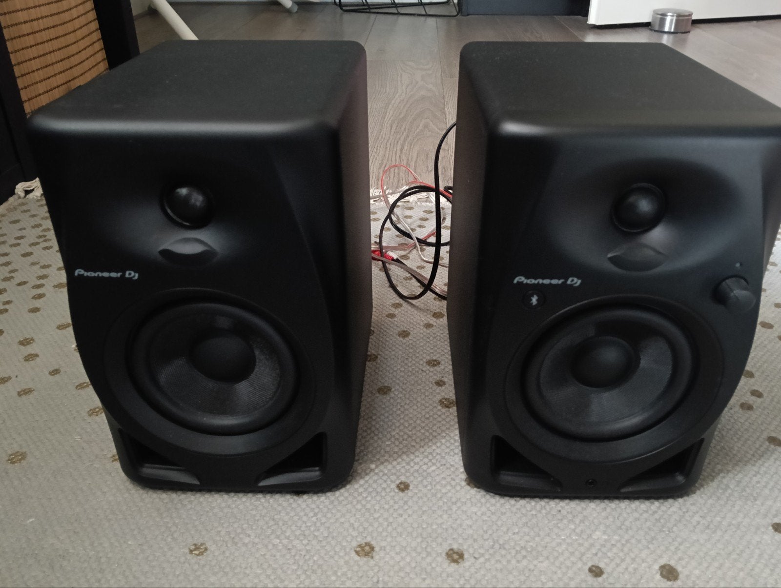 Pioneer DJ DM-40D-BT actieve monitorspeakers met Bluetooth, Ophalen, Studiomonitor, Zo goed als nieuw, Pioneer