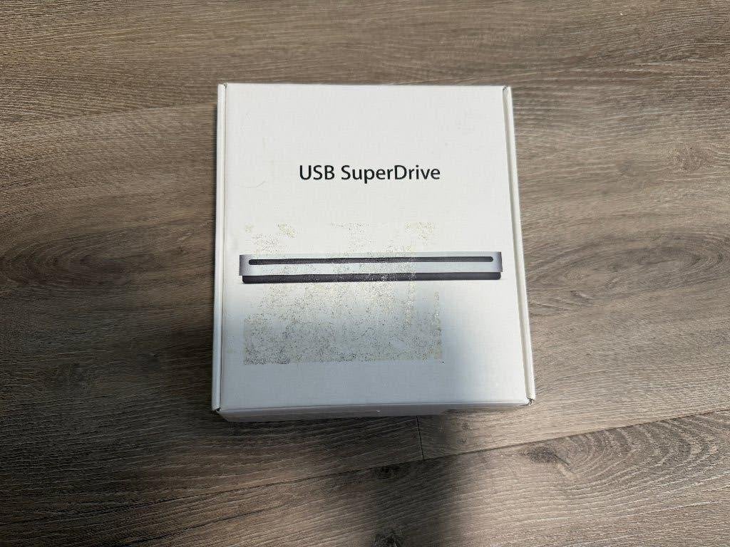 Apple USB SuperDrive, Computers en Software, Optische drives, Ophalen of Verzenden, Zo goed als nieuw, Extern