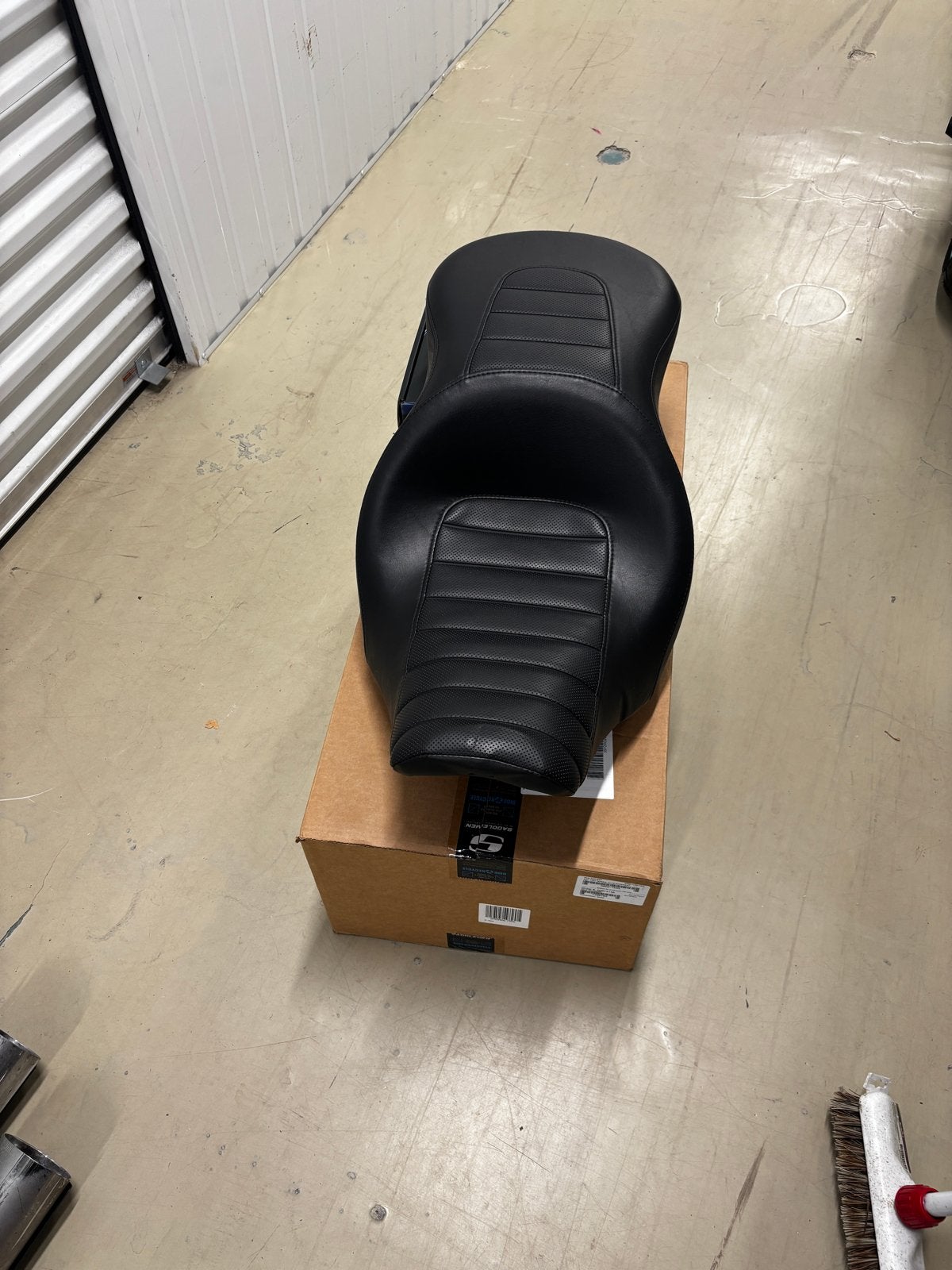 Origineel Harley-Davidson Low Rider ST Duo Zadel (2024), Ophalen of Verzenden, Gebruikt