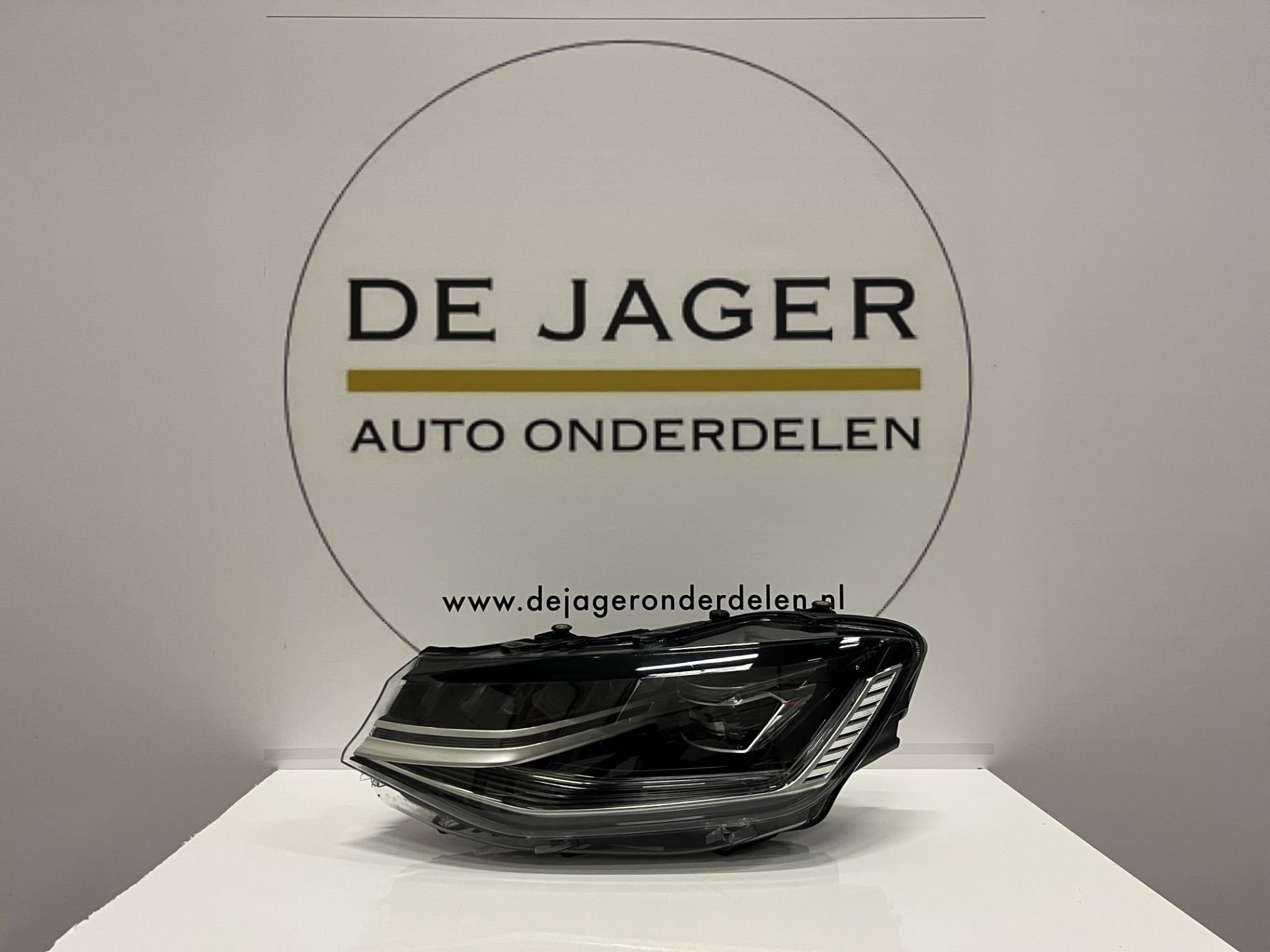 VW CADDY 2K8 VOL LED KOPLAMP LINKS 2K8941035J 2020-, Auto-onderdelen, Verlichting, Gebruikt, Volkswagen, Volkswagen AG, Berliner Ring 2
38440  Wolfsburg, DE