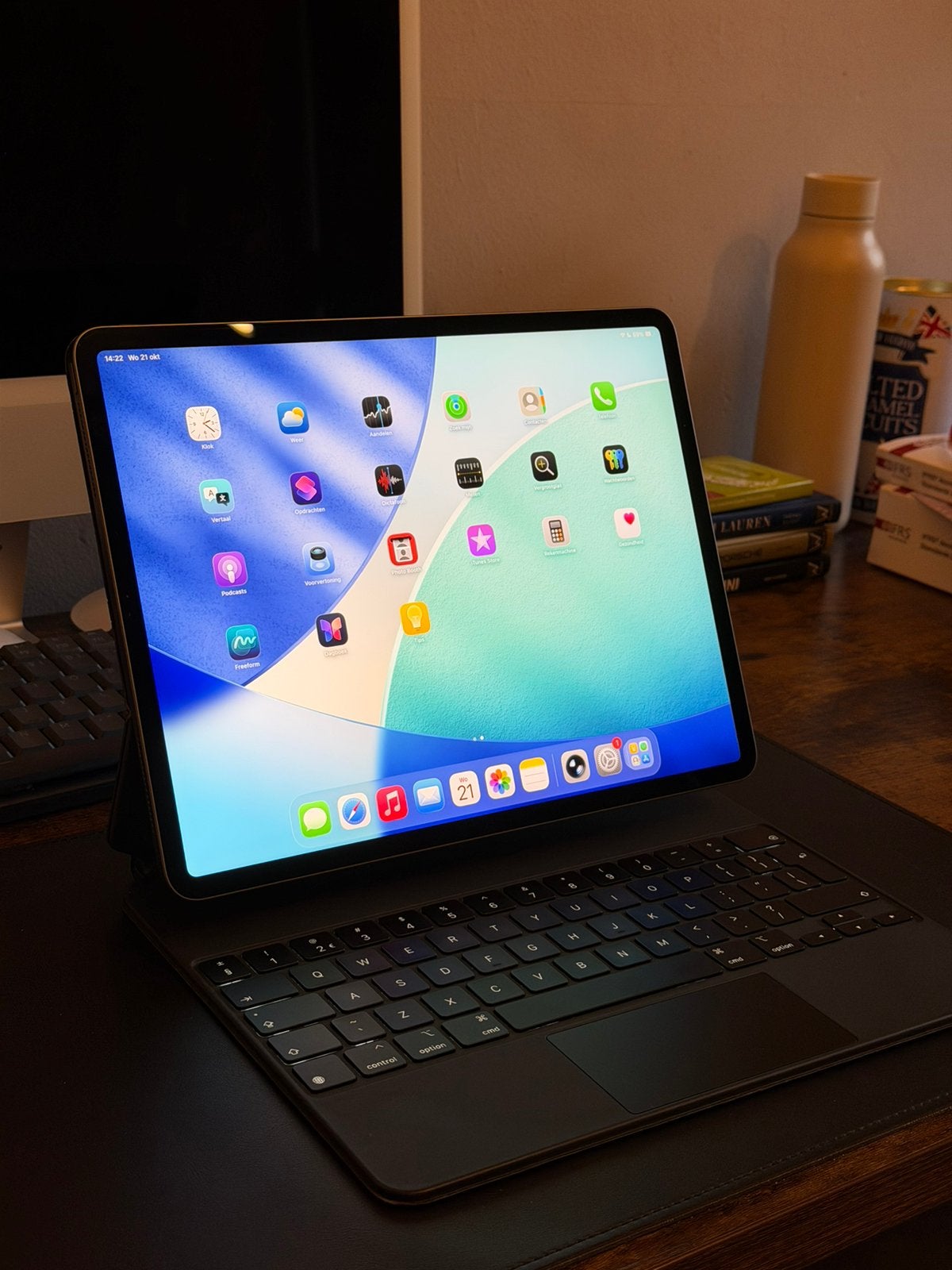Apple iPad Pro 12.9” | 256GB Space Gray | Magic Keyboard, Computers en Software, 13 inch of meer, Ophalen of Verzenden, Zo goed als nieuw