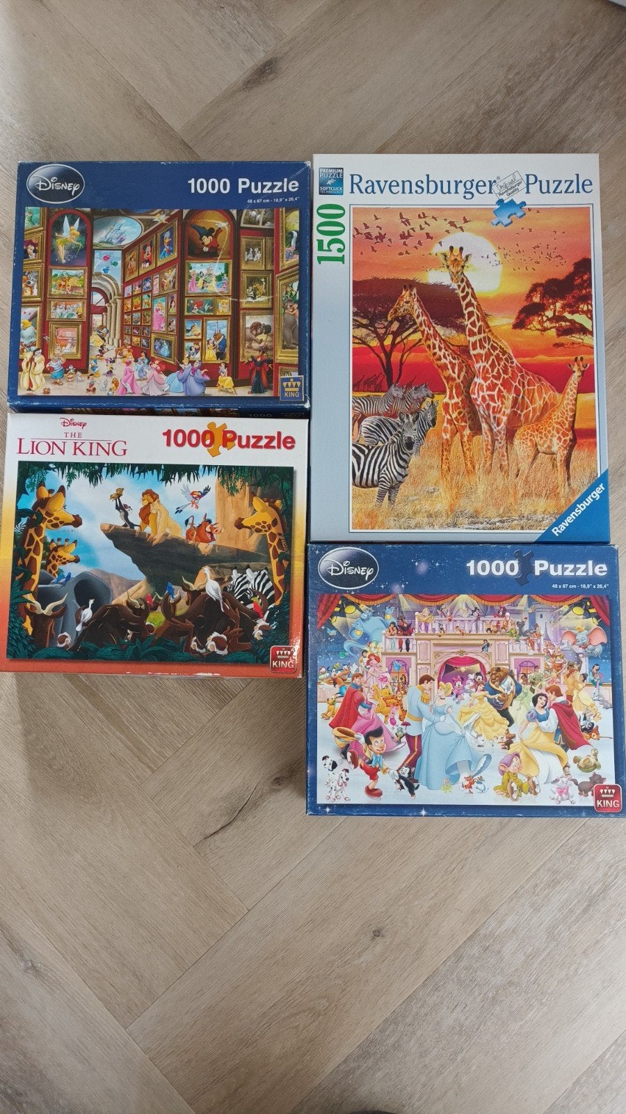 Puzzels Disney (1000 stukjes) puzzel giraffen (1500 stukjes), Ophalen of Verzenden, 500 t/m 1500 stukjes, Zo goed als nieuw