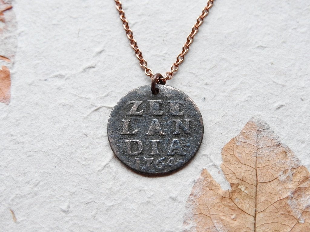 Zeeland | Zeelandia 1764 duit munt ketting (I), Overige kleuren, NL, Nieuw, Ophalen of Verzenden