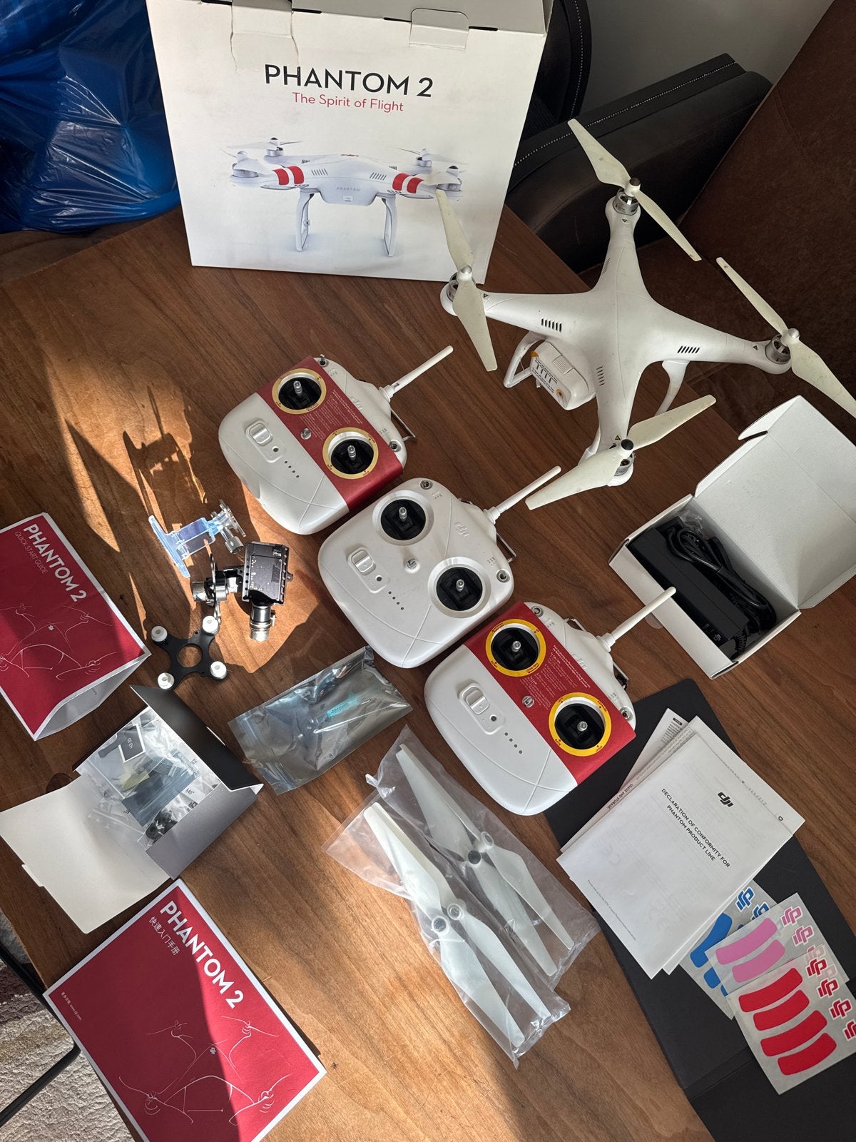 DJI Phantom 2 Drone met extra's en 3 controllers, Ophalen, Gebruikt, Cameradrone, 15 tot 30 minuten
