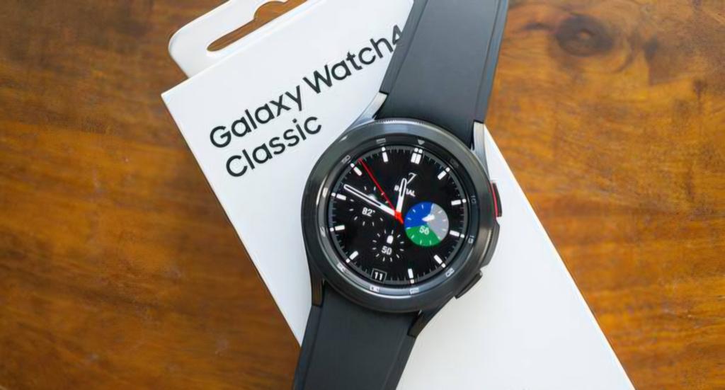 Samsung galaxy watch 4 Classic, Zwart, Samsung galaxy watch4, Ophalen of Verzenden, Zo goed als nieuw