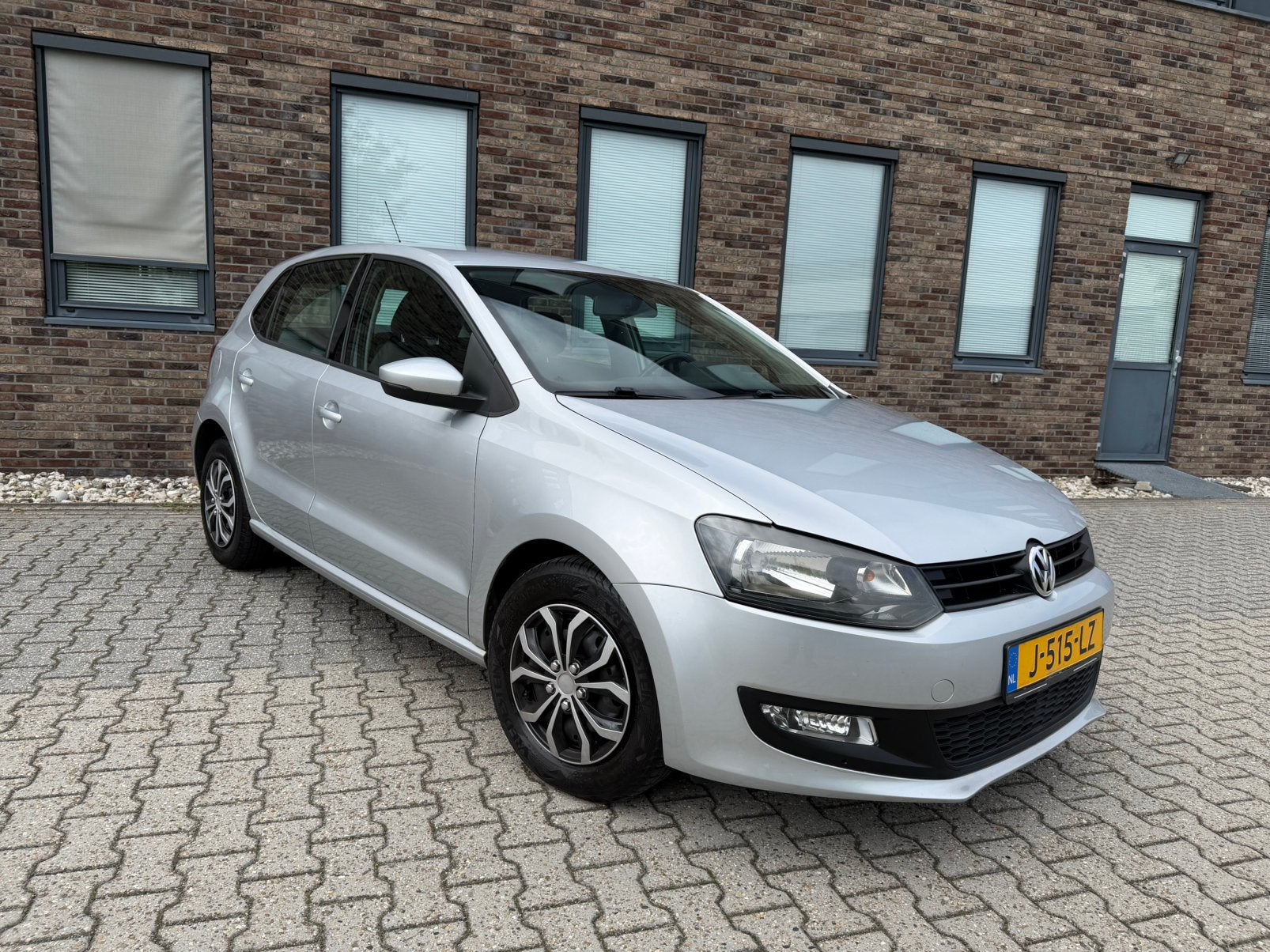 Volkswagen Polo 1.2 5DRS 2010 Grijs Airco Carplay, Voorwielaandrijving, 60 pk, 1198 cc, Bedrijf