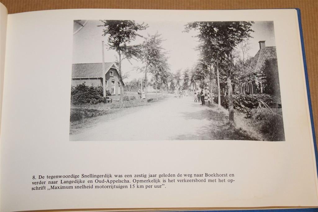 Oosterwolde in Oude Ansichten — Deel 2 [1975], Boeken, Geschiedenis | Stad en Regio, Ophalen of Verzenden, Gelezen