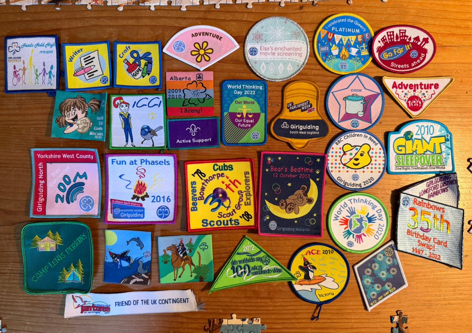 Girl Guide Girl Scout badges, Verzamelen, Ophalen of Verzenden, Zo goed als nieuw, Embleem, Speld of Insigne