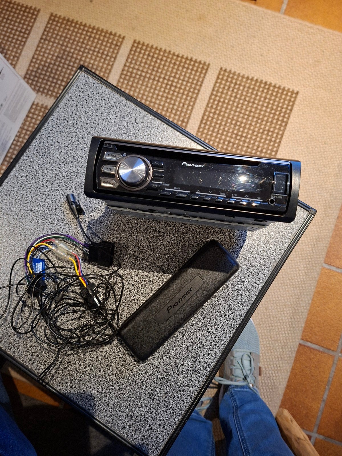Pioneer DEH-4700BT Autoradio CD speler met Bluetooth en USB, Ophalen, Zo goed als nieuw