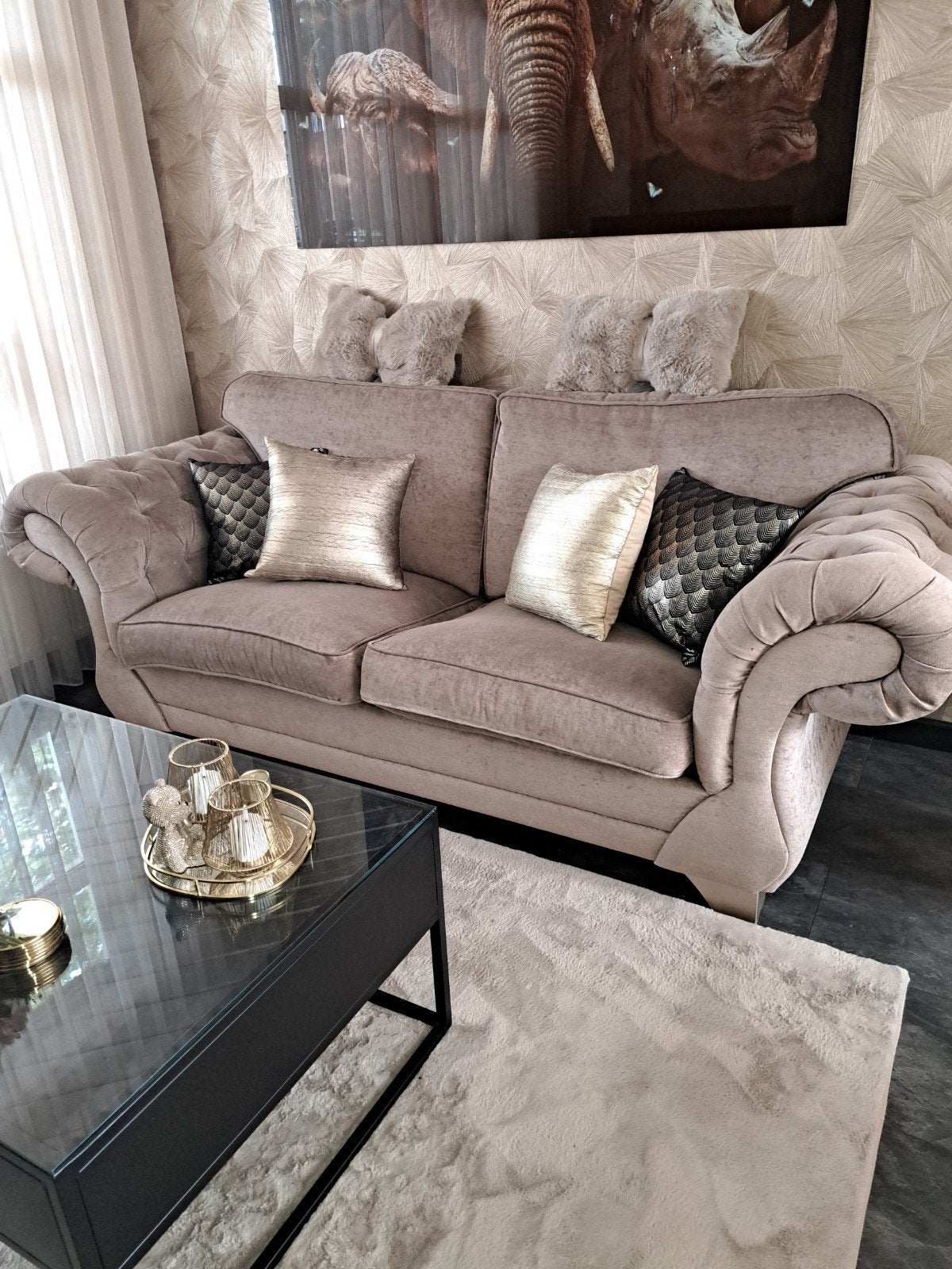 Luxe 3-zits bank in taupe velours -, Ophalen, Klassiek, Luxe, Modern, Driepersoons, 75 tot 100 cm