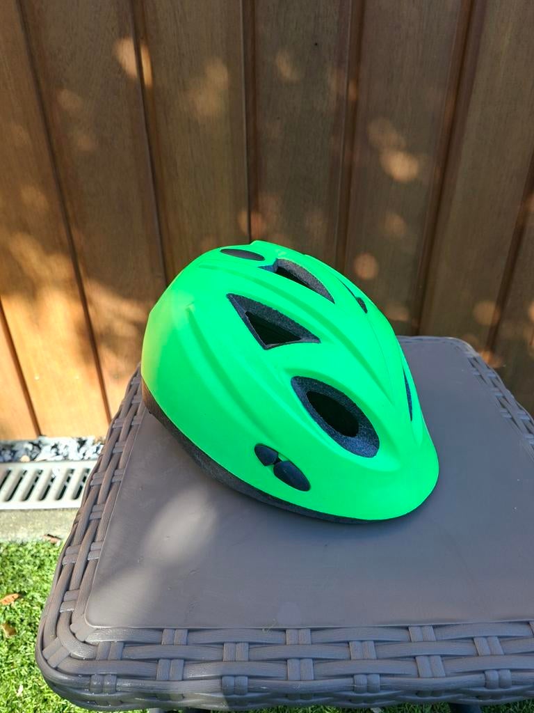 AGU Fietshelm voor kinderen - Neon Groen, Ophalen, Jongen of Meisje, Overige maten, Zo goed als nieuw